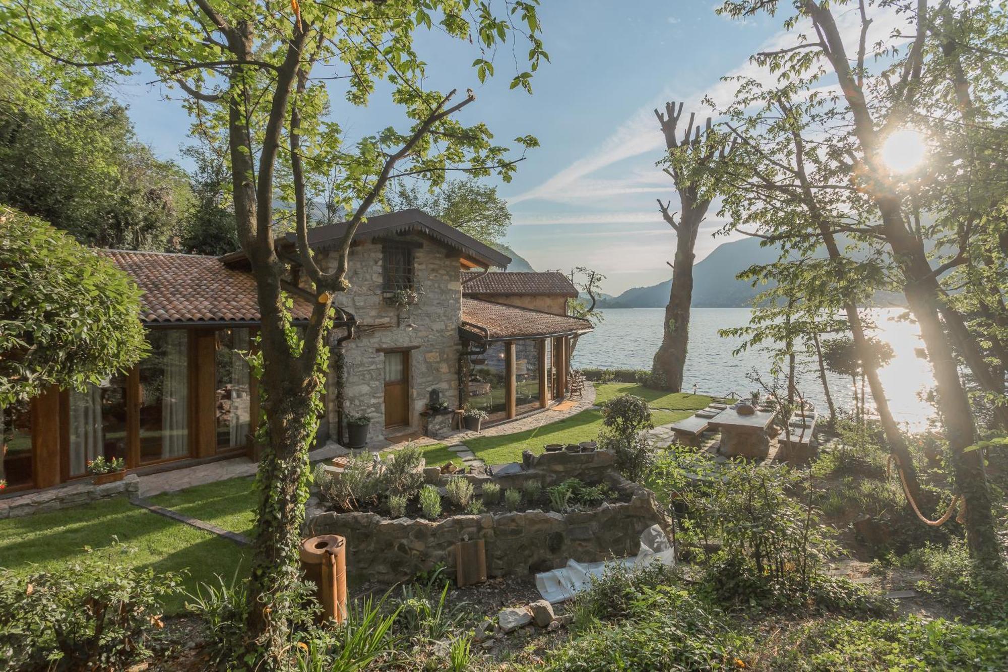 The Writer'S Nest Waterfront Villa By Rent All Como Faggeto Lario Eksteriør bilde